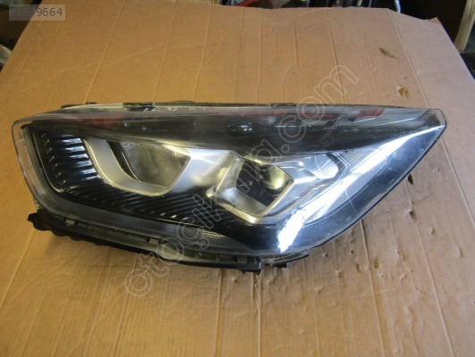 FORD KUGA ÇIKMA ORJİNAL SAĞ - SOL FAR