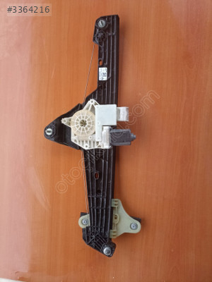 Renault Clio 5 Sol Ön Cam Kirikosu