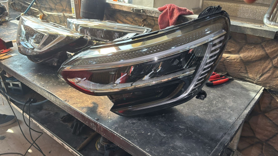 RENAULT MEGANE 4.5 MAKYAJLI İCON SOL FAR 260602681R