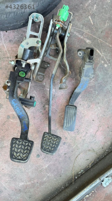 2008 TOYOTA YARİS ÇIKMA ORJİNAL PEDALLAR YEDEK PARÇALARI