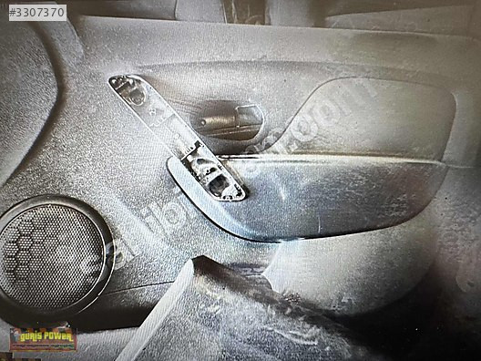 Renault Clio symbol sağ ön kapı kilidi tüm iç malzemeleri
