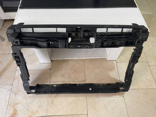 VOLKSWAGEN PASSAT B8 ÖN PANEL 2014-2022