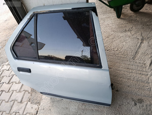 Renault 19 sağ arka kapı orjinal