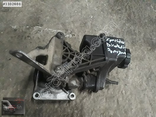Mercedes Sprinter direksiyon pompası