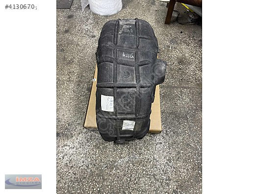 3V0810970 SKODA SUPERB SAĞ ARKA TEKER DAVLUMBAZI ORİJİNAL ÇIKMA