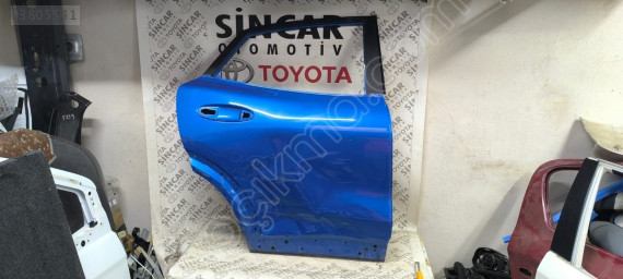 SİNCAR OTO'DAN FORD PUMA SAĞ ARKA KAPI ÇIKMA ORJİNAL