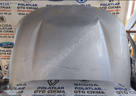 Nissan Navara motor kaputu