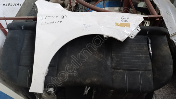 FORD FİESTA SOL ÖN ÇAMURLUK ORJİNAL ÇIKMA