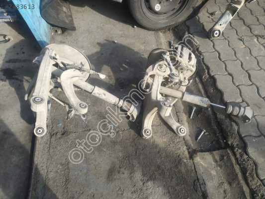 Audi A4 sağ sol i taşıyıcı 8K0 505 311 J