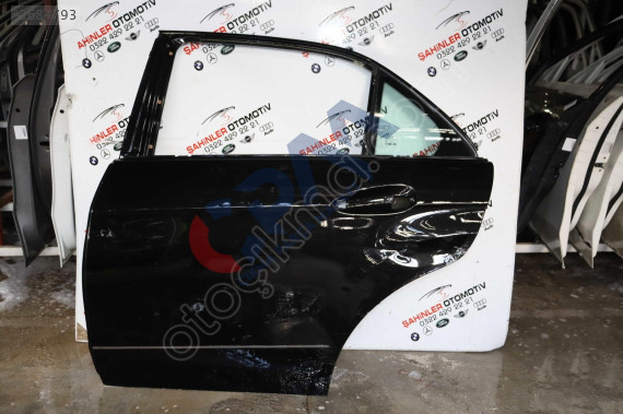 MERCEDES E SERİSİ A212 W212 SOL ARKA KAPI