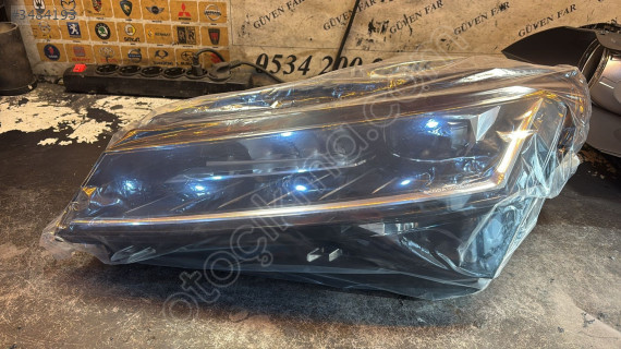 SKODA SUPER B MATRİX MERCEKLİ SOL FAR