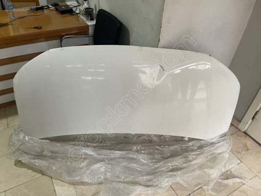 VOLKSWAGEN TRANSPORTER T7 ÖN KAPUT