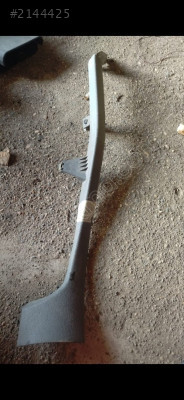 VOLKSWAGEN JETTA ARKA SOL KAPI EŞİK ÇITASI 1K4867765