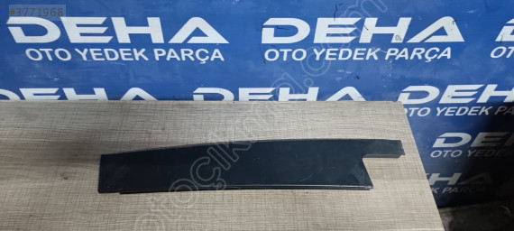 RENAULT MEGANE 3 FLUENCE SOL ARKA KAPI ÇITASI 822824206R