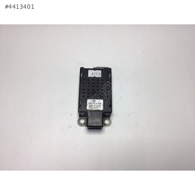 Volkswagen Golf Anten Amplifikatör Beyni 5M0035570B 7617310031