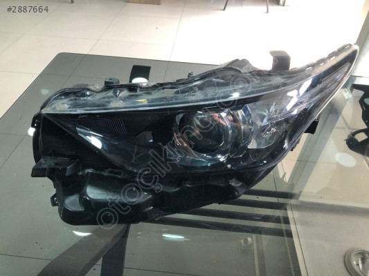TOYOTA AURİS 16-18 SOL FAR