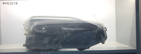 TOYOTA YARIS AIRCROSS ORJINAL ÇIKMA SAĞ FAR