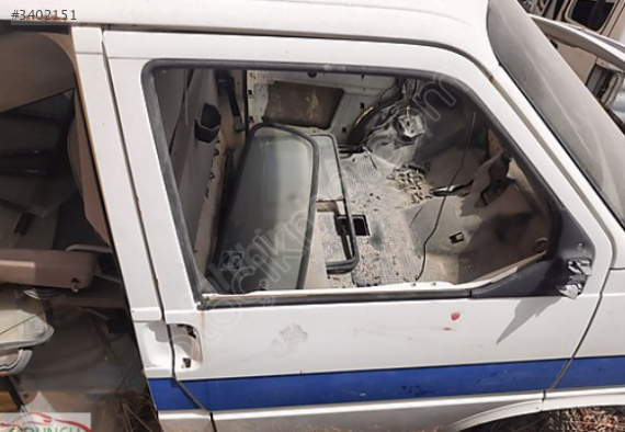 VOLSKWAGEN TRANSPORTER T4 SAĞ ÖN KAPI