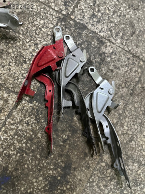 PEUGEOT 208 kaput menteşe sol yeni model