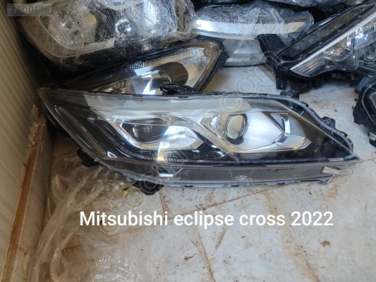 Mutsmitsubishi eclipse Cross Sağ Far