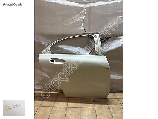 MERCEDES W176 SAG ARKA KAPI ÇIKMA ORJİNAL BEYAZ