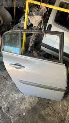 Renault megan 2 sağ arka kapı