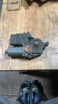 0130821697 VW PASSAT B5 GOLF4 BORA SOL ARKA CAM MOTORU