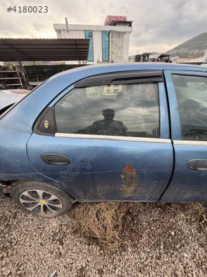 MAZDA 323 SAĞ ARKA KAPI