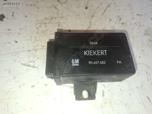 ÖZMEN OPEL VECTRA A KIEKERT MERKEZİ KİLİT BEYNİ 90457682