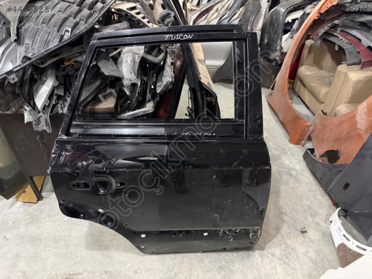 HYUNDAİ TUCSON ÇIKMA ORJİNAL SAĞ ARKA KAPI BD1