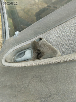 Mazda 626 sağ arka kapı dış kolu iç kolu