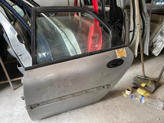 RENAULT LAGUNA 1 SOL ARKA KAPI DOLU ORJİNAL ÇIKMA 1996-2001
