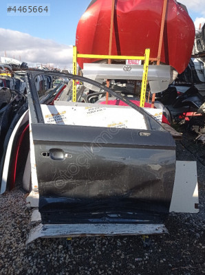 AUDİ Q5 SAĞ ÖN KAPI ÇIKMA BOŞ ORJİNAL 2018-2023