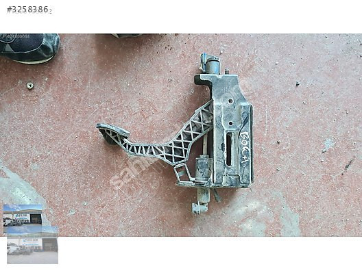 OTO CEM DEN VOLKSWAGEN BORA ÇIKMA DEBRİYAJ PEDALI