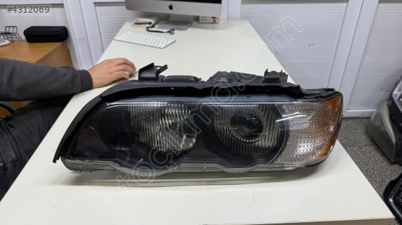 BMW E39 KASA 520 DÜZ SOL FAR ORJİNAL ÇIKMA