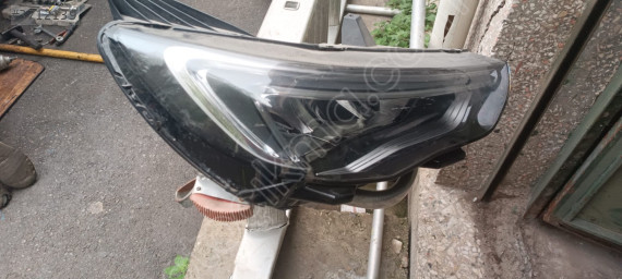 OPEL Grandland X Modeli İçin Sağ Far YP00162680