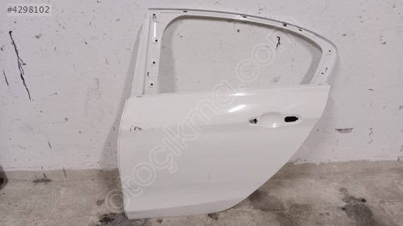 Fiat Egea sol arka kapi