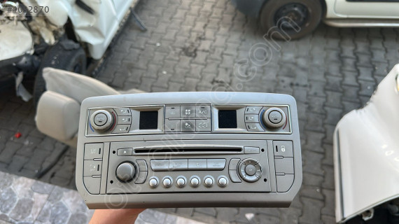 2010-2013 CİTROEN C5 KLİMA KONTROL PANELİ TEYP ORJ ÇIKMA