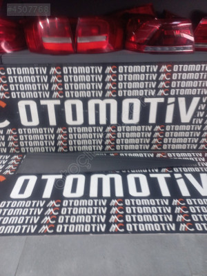 Clio4 sol önkapi bandi 808777693R