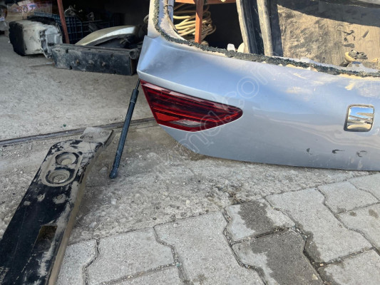 SEAT LEON SW ORJINAL ÇIKMA SOL İÇ STOP LAMBASI 5F9945307D