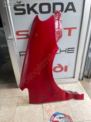 VOLKSWAGEN CADDY SAĞ ÖN ÇAMURLUK