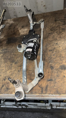 SKODA KAROQ SİLECEK MEKANİZMASI VE MOTORU DB OTO BURSA