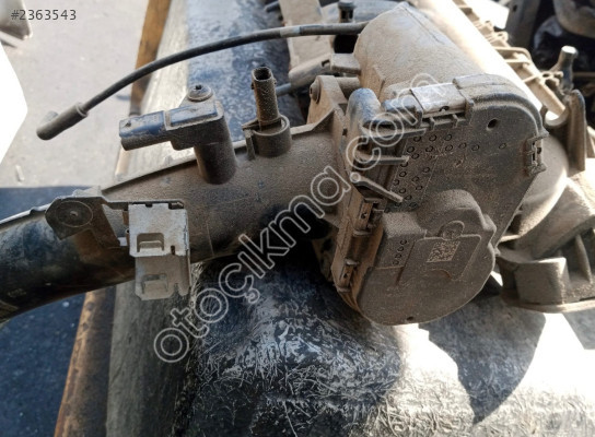 Mercedes b seri kelebek boğazı