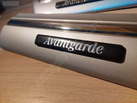MERCEDES W 210 AVANGARDE ÇAMURLUK BANDI GRI R/L A210 690 01 82
