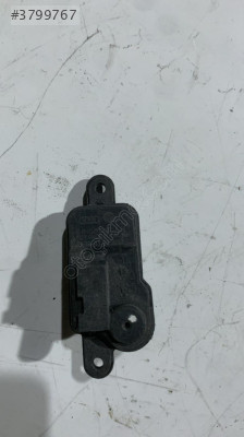 8v0862153a Depo Kapak Motoru A3-a4-a5-a6-a7-a8-q2-q3-q7-tıguan