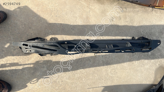 HONDA CİVİC ÇIKMA ORJİNAL ÖN TAMPON DEMİRİ NÇ