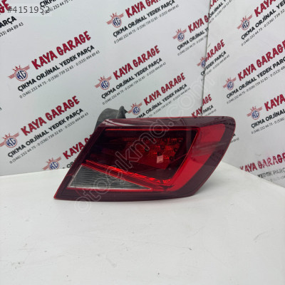 SEAT LEON SAĞ ARKA STOP CAM KIRIK