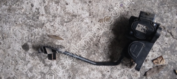 1.3 FİAT PALİO GAZ PEDALI