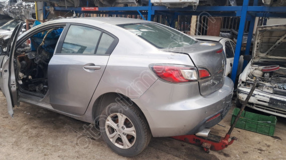 Mazda 3 BL Sedan Tavan Arka
