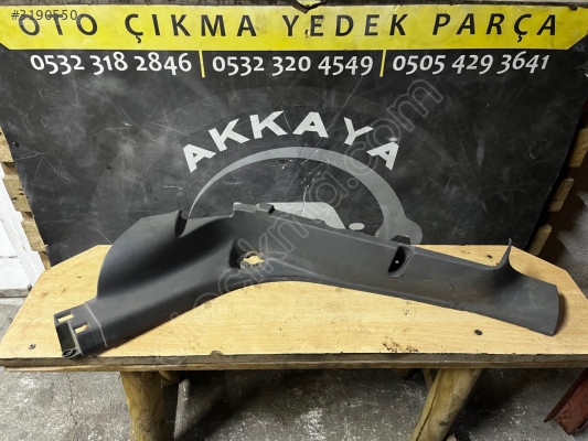 7700430571 Megane 1 Sağ Arka Alt Kaplama Orjinal Çıkma
